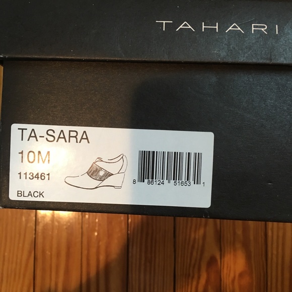 HP: TAHARI Ta-Sara Suede Ankle Boots - Size 10 - Picture 11 of 11